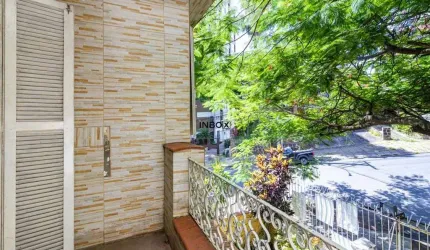 Casa com 234m² no Bairro Petrópolis