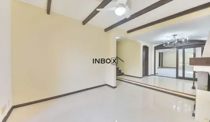 Ótima casa para venda em condomínio fechado, 3 dormitórios no Cristal.