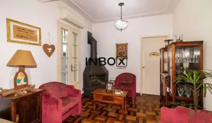 INBOX VENDE apartamento garden com 3 dormitórios, lareira e churrasqueira, com 102m² privativos, no Bairro Rio Branco, em Porto Alegre/RS