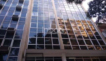 Vende Prédio Comercial no centro Histórico