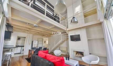 NBOX CIA IMOBILIÁRIA aluga:Excelente Apartamento duplex de 96,77 m² privativos no bairro Moinhos de Vento, na rua Padre Chagas