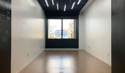 Sala à venda na Avenida Protásio Alves