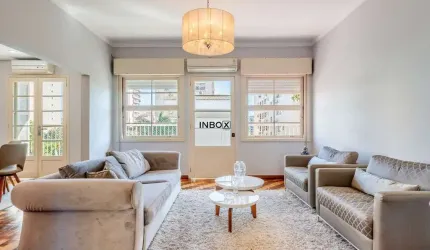 Apartamento de 187m², 3 Dormitórios, 1 Suíte e 2 Vagas - Totalmente Reformado