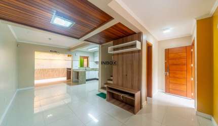 Casa em Condomínio- 3 Quartos, Suíte e 2 Vgas ! Ótima Oportunidade