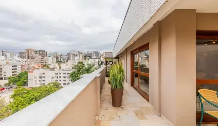 Cobertura 413.12m2 com 5 quartos e 2 suítes no bairro Mont Serrat em Porto Alegre.