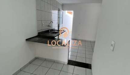 Casa para venda em Jardim Satélite de 81.00m² com 3 Quartos e 2 Garagens