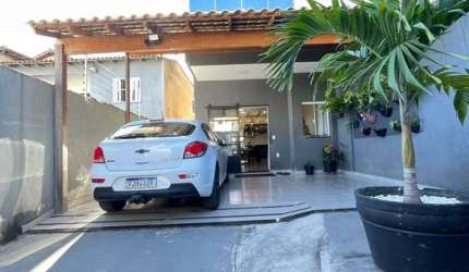 Linda Casa de 3 Quartos com Suíte – Sol da Manhã no Portal de Jacaraípe!