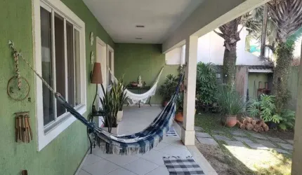 Condomínio vargem pequena 4 quartos