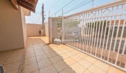 Casa com 3 dormitórios à venda, 130 m² por R$ 495.000,00 - Parque das Flores II - São José do Rio Preto/SP