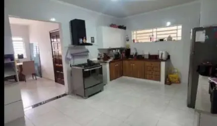 Casa com 3 quartos à venda na Rua Ribeirão Branco, Jardim do Trevo, Campinas, 143 m2 por R$ 615.000