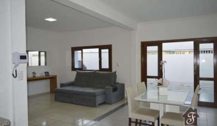 Casa com 4 quartos à venda na Rua Monsenhor Fergo O'Connor de Camargo Dauntre, Vila Joaquim Inácio, Campinas, 202 m2 por R$ 689.000