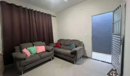 Casa com 2 quartos à venda na Rua Yolanda Didona de Vasconcellos, Parque João de Vasconcelos, Sumaré, 97 m2 por R$ 340.000