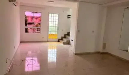 Casa em condomínio fechado com 2 quartos à venda na Rua Joaquim Marcelino Leite, 5, Jardim Interlagos, Hortolândia, 100 m2 por R$ 480.000