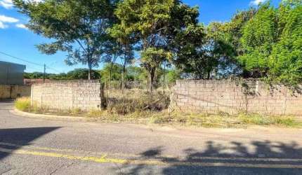 Terreno comercial à venda no Centro, Vinhedo  por R$ 725.000