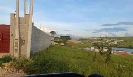 Terreno em condomínio fechado à venda no Jardim Amanda I, Hortolândia  por R$ 130.000