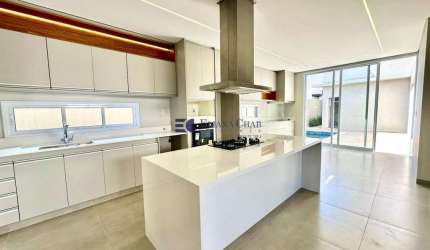 Casa para venda com 360 m² e 3 quartos em Residencial Spazio Verde Comendador, Bauru - SP
