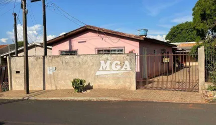 Casa com 3 dormitórios à venda por R$ 380.000 - Parque Residencial Três Bandeiras.