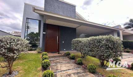 Sobrado com 4 dormitórios à venda, 287 m² por R$ 2.390.000,00 - Condomínio Arco de Paris - Foz do Iguaçu/PR