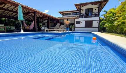 Casa em Condomínio na Praia do Forte /BA