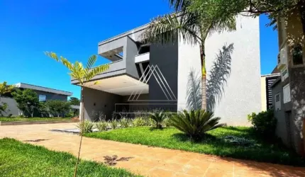 Casa de luxo em condomínio: 3 quartos, 2 suítes, 5 banheiros e 4 vagas na Residencial Figueira II, São José do Rio Preto-SP