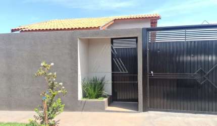 Casa à venda em São José do Rio Preto-SP, Residencial Maria Clara: 2 quartos, 1 suíte, 1 sala, 2 banheiros, 4 vagas, 54m². Aceita Financiamento