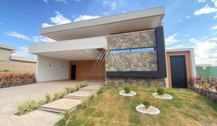 Imóvel de Luxo: Casa em Condomínio à Venda em Mirassol-SP, Terra Vista Residence Club - 3 Quartos, 2 Suítes, 5 Banheiros, 4 Vagas - 220m².