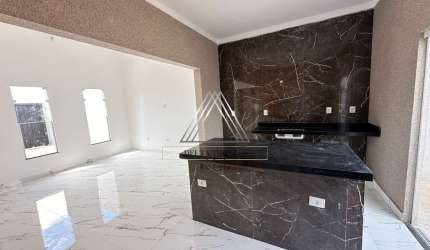 Casa à venda em São José do Rio Preto-SP no Residencial Setsul 2: 3 quartos, 1 suíte, 2 banheiros, 2 vagas, 80 m²!