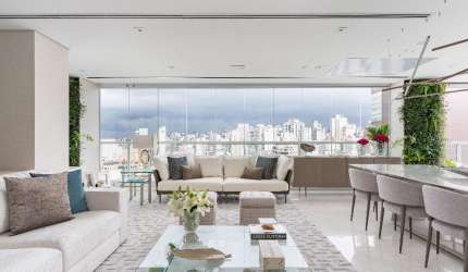 Apartamento de fino acabamento, moderno e mobiliado!!