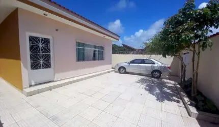 Casa em Mongaguá com 2 dormitórios