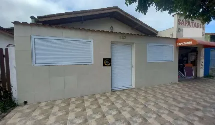 Casa em Mongaguá com 2 dormitórios