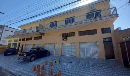 Apartamento em Mongaguá com 3 dormitórios