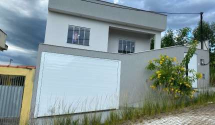 Linda casa à Venda no bairro Alto Paraíso em Resende