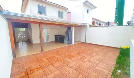 Casa 3 dormitórios com quintal grande no Villa Flora de Hortolândia