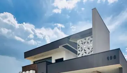 Casa térrea moderna à venda condomínio Monterrey