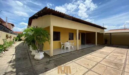 Casa com 04 Quartos, 244m² à Venda | Próxima a UFPI - Zona Leste