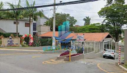 Lindo casa Cond. Jd das Flores - 4dorms (2sts) + escritório. Quiosque com churrasqueira -
