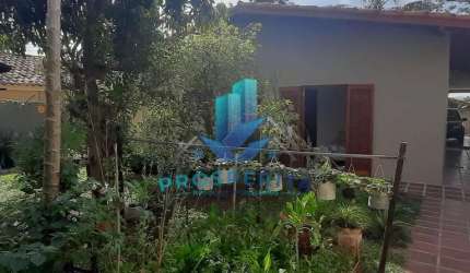 Casa Térrea a venda no Jardim Ipê com amplo quintal e rua sem saída  - Cotia.