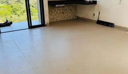 Casas em construção à venda na Vila São em Mogi das Cruzes - SP.