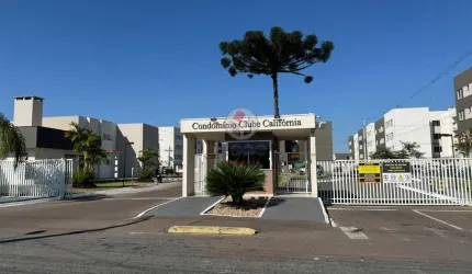 Apartamento com 2 quartos para alugar na Rua Maria Joaquina Vaz, 721, Jardim Itaqui, Campo Largo, 40 m2 por R$ 1.100