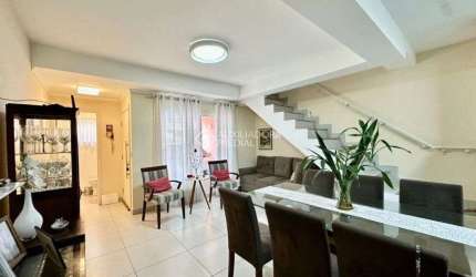Casa com 3 quartos em Rio Tavares - Florianópolis - SC