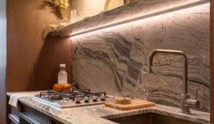 Imóvel para venda possui 53 metros quadrados com 2 quartos em Santo Cristo - Rio de Janeiro - RJ