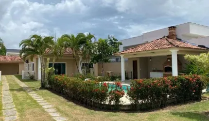 Térrea para aluguel tem 300 metros quadrados com 5 quartos em Outeiro da Glória - Porto Seguro - BA