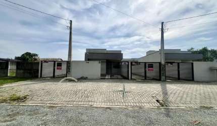 Casa para Venda em Guaratuba, Piçarras, 2 dormitórios, 1 suíte, 1 banheiro, 2 vagas
