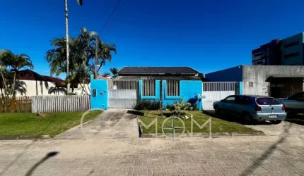 Casa para Venda em Guaratuba, Balneário Eliane, 3 dormitórios, 3 banheiros, 4 vagas