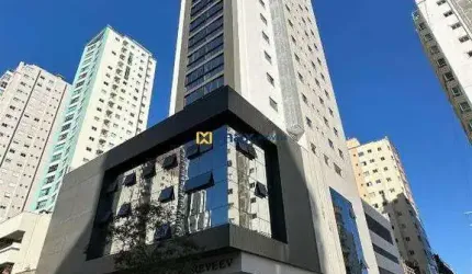 Amplo apartamento à venda, 2 suítes e 2 demi suítes à venda, Centro, Balneário Camboriú