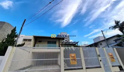 Ampla casa averbada com 4 quartos (2 suítes) à venda, Dom Bosco, Itajaí
