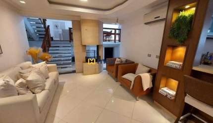 Ampla casa semi mobiliada com 6 quartos (1 suíte máster), São Judas, Itajaí