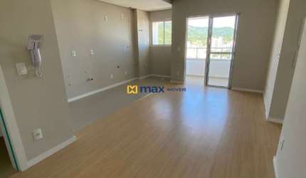 Excelente apartamento à venda, 2 dormitórios (1 suíte), Vila Operária, Itajaí
