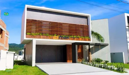 Excelente casa ampla, alto padrão com 3 suítes (1 master), Santa Regina, Camboriú