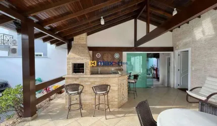 Linda casa ampla, mobiliada, 3 dormitórios (1 suíte master), Dom Bosco, Itajaí